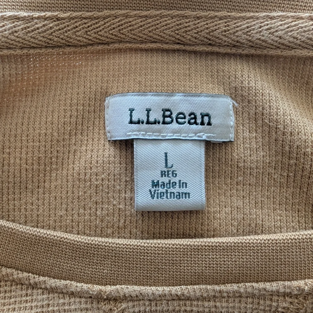 L.L. Bean Pre Shrunk Waffle Knit Thermal in Tan L - Picture 2 of 3